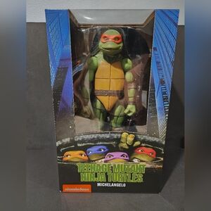 NECA Teenage Mutant Ninja Turtles Michelangelo TMNT 1990 1:4 Scale 16.5"